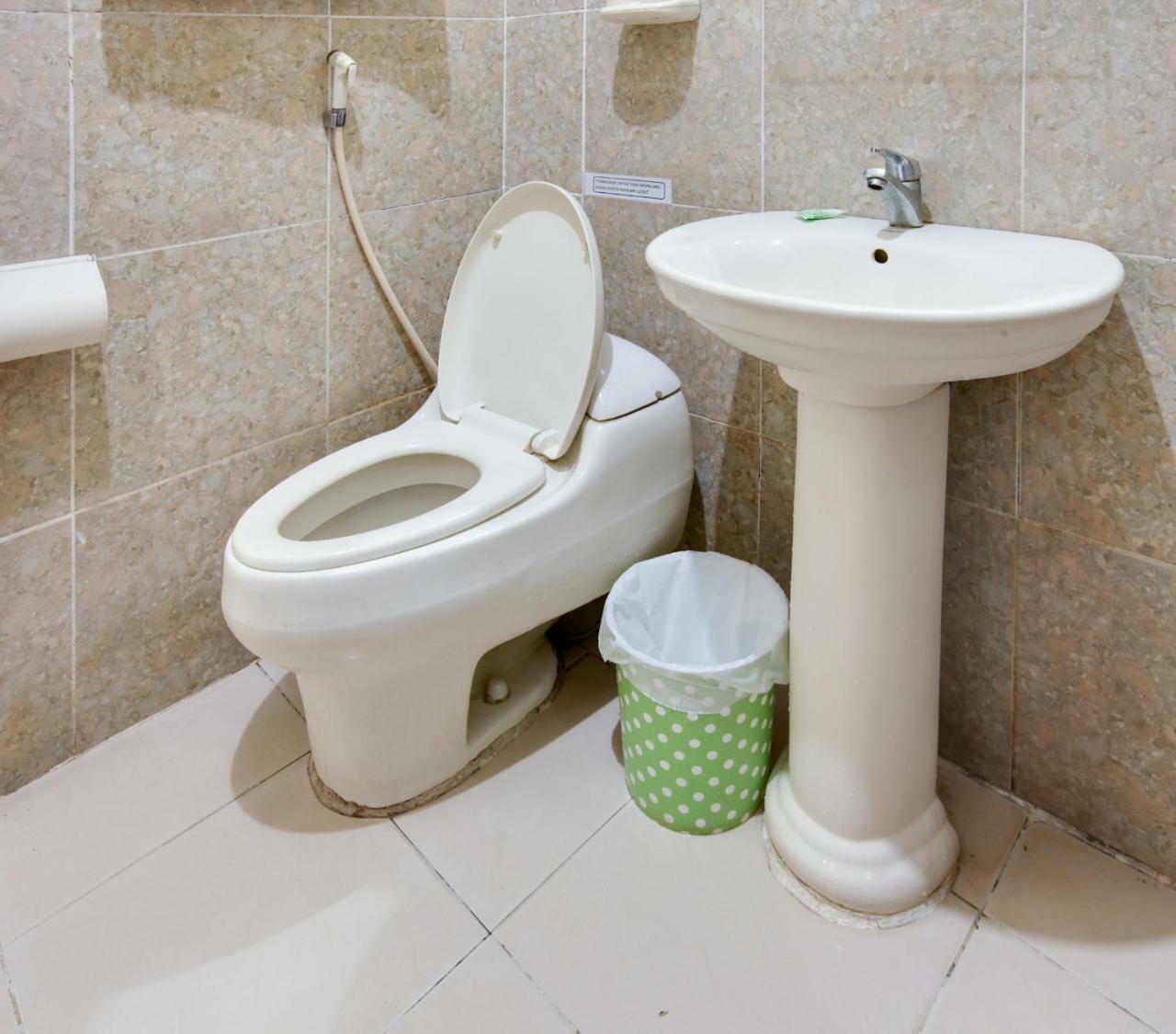 Lite Rooms Bogor Guest House Dış mekan fotoğraf