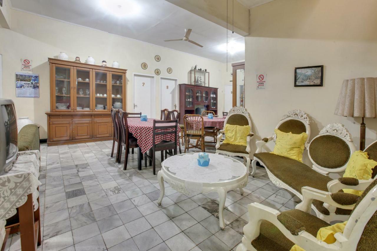 Lite Rooms Bogor Guest House Dış mekan fotoğraf
