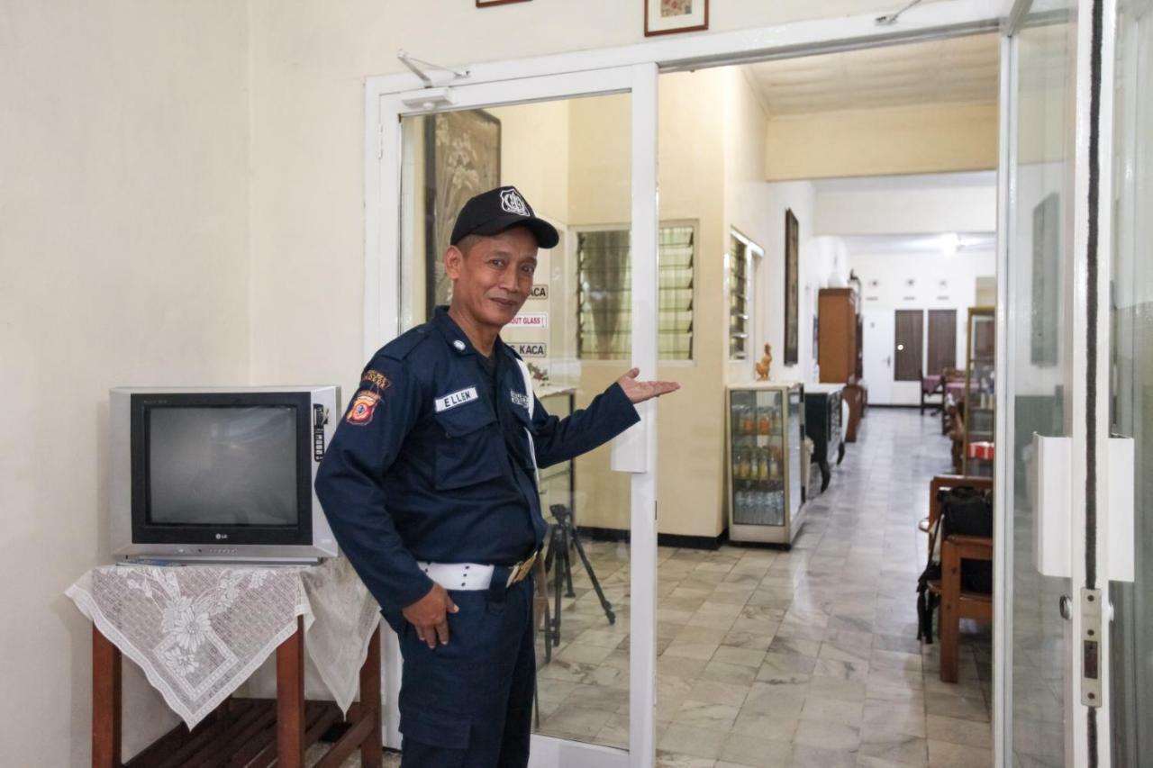 Lite Rooms Bogor Guest House Dış mekan fotoğraf